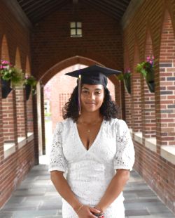 Picture of Maria Di Cresce with a Graduation Cap