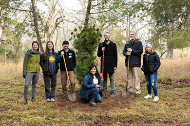 SEAS plants trees in support of Great Lakes tree planting initiative 