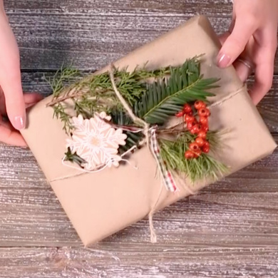 Sustainable gift wrapping